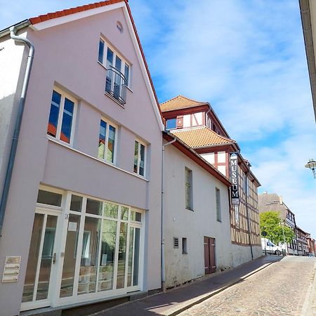Ferienapartments im SCHUSTER-ACHT Wolgast Exterior foto